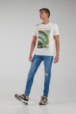 Camiseta manga corta estampada.