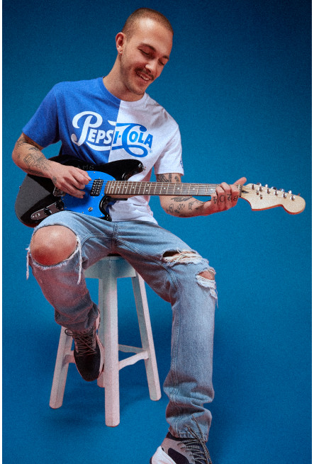 Camiseta manga corta, estampada de Pepsi.
