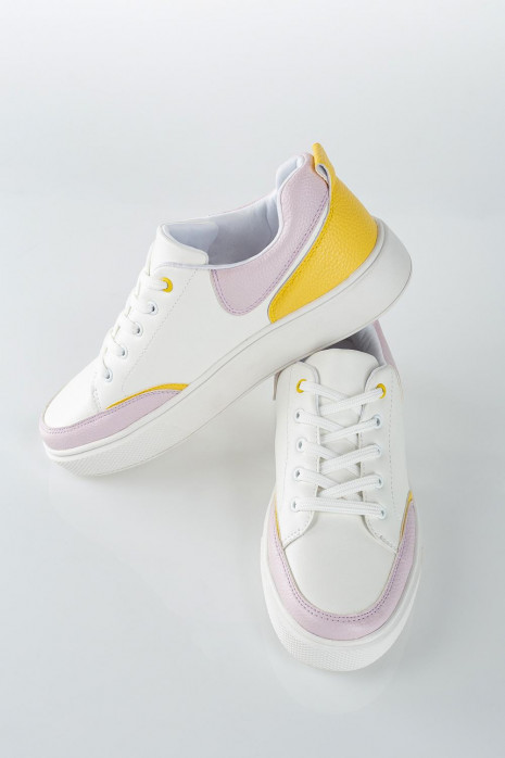 Tenis urbanos combinacion de color