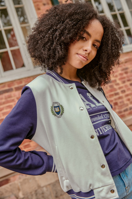 Chaqueta college Yale
