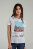 Camiseta básica manga corta estampada.
