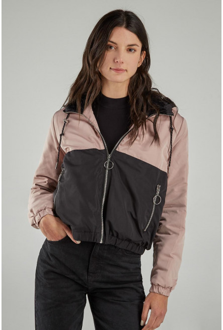Chaqueta acolchada con capota