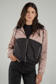 Chaqueta acolchada con capota