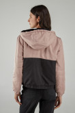 Chaqueta acolchada con capota