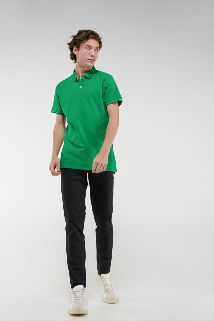 Camisa Polo unicolor con puños y cuello tejidos