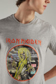 Camiseta manga corta, estampado de Iron Maiden.