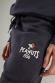 Jogger con bolsillos, estampado de Snoopy.