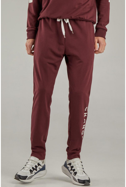 Pantalon jogger con pretina y puños en rib, con estampado localizado
