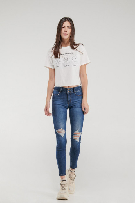Camiseta básica manga corta estampada.