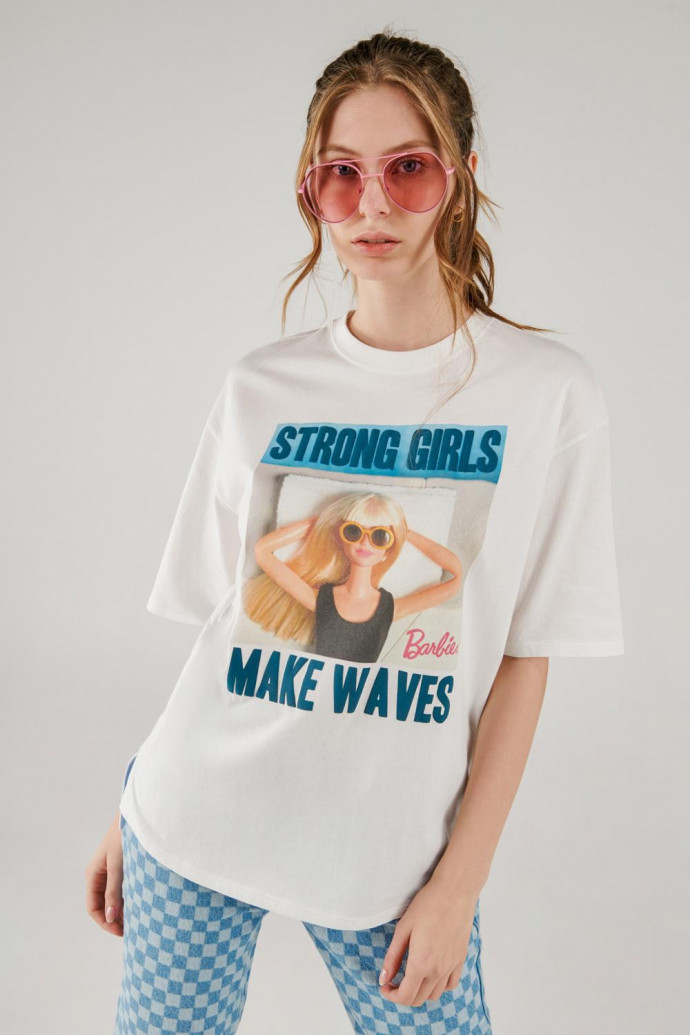 Camiseta, con estampado en frente de Barbie