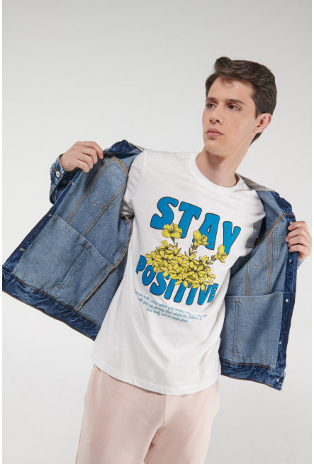 Camiseta manga corta estampada.